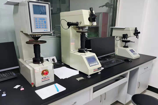 硬度试验机
